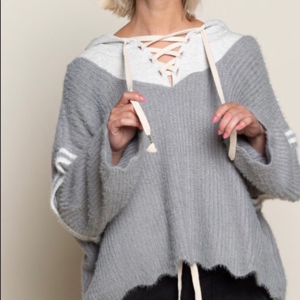 POL Gray/Oatmeal Mohair Hooded Sweater in Medium - Picture 4 of 7